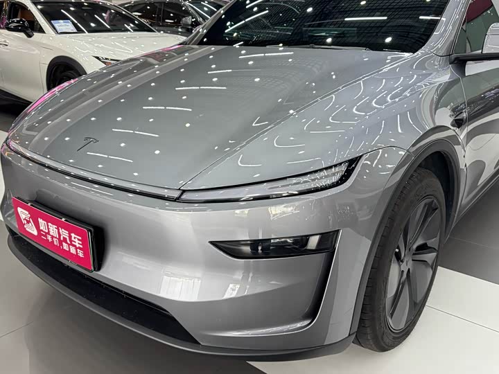 Tesla Model Y, 2026 — фото 9 из 9
