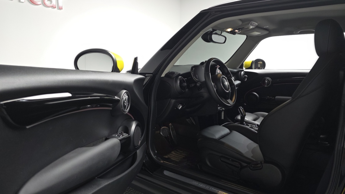 Mini Cooper, 2022 — фото 10 из 12