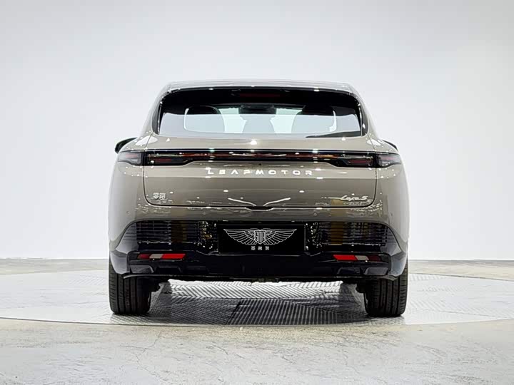 Leapmotor Lafa5, 2025 — фото 3 из 9