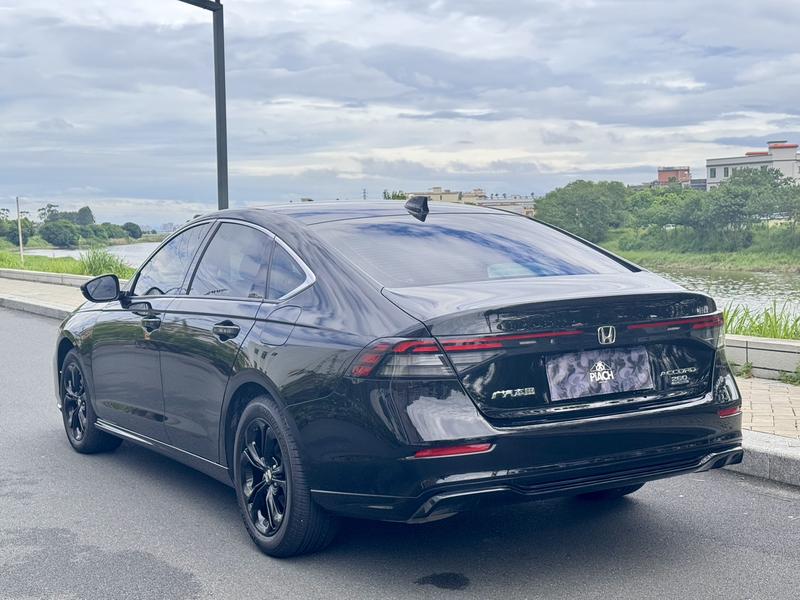 Honda Accord, 2025 — фото 4 из 12