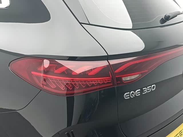Mercedes-Benz EQE SUV, 2023 — фото 7 из 9