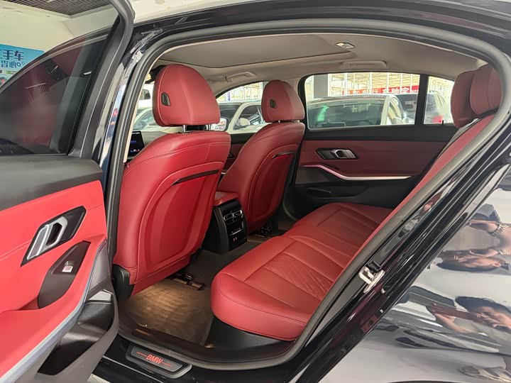 BMW i3, 2024 — фото 6 из 9
