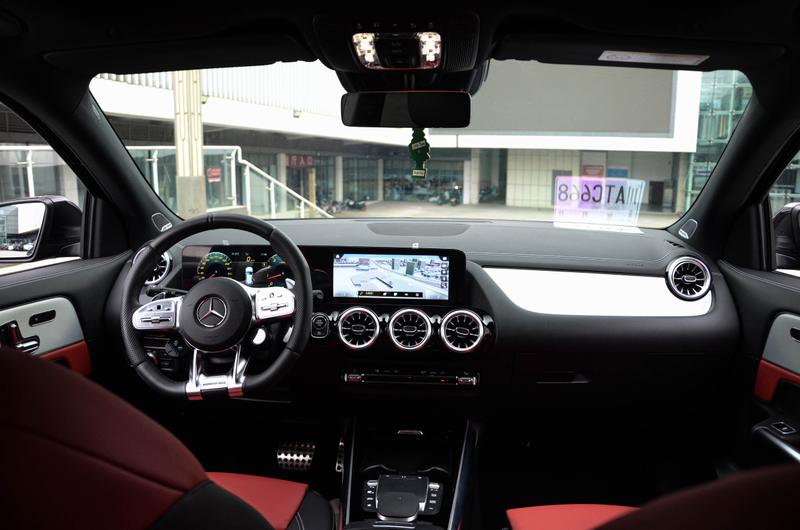 Mercedes-Benz GLA-Class AMG, 2022 — фото 8 из 12