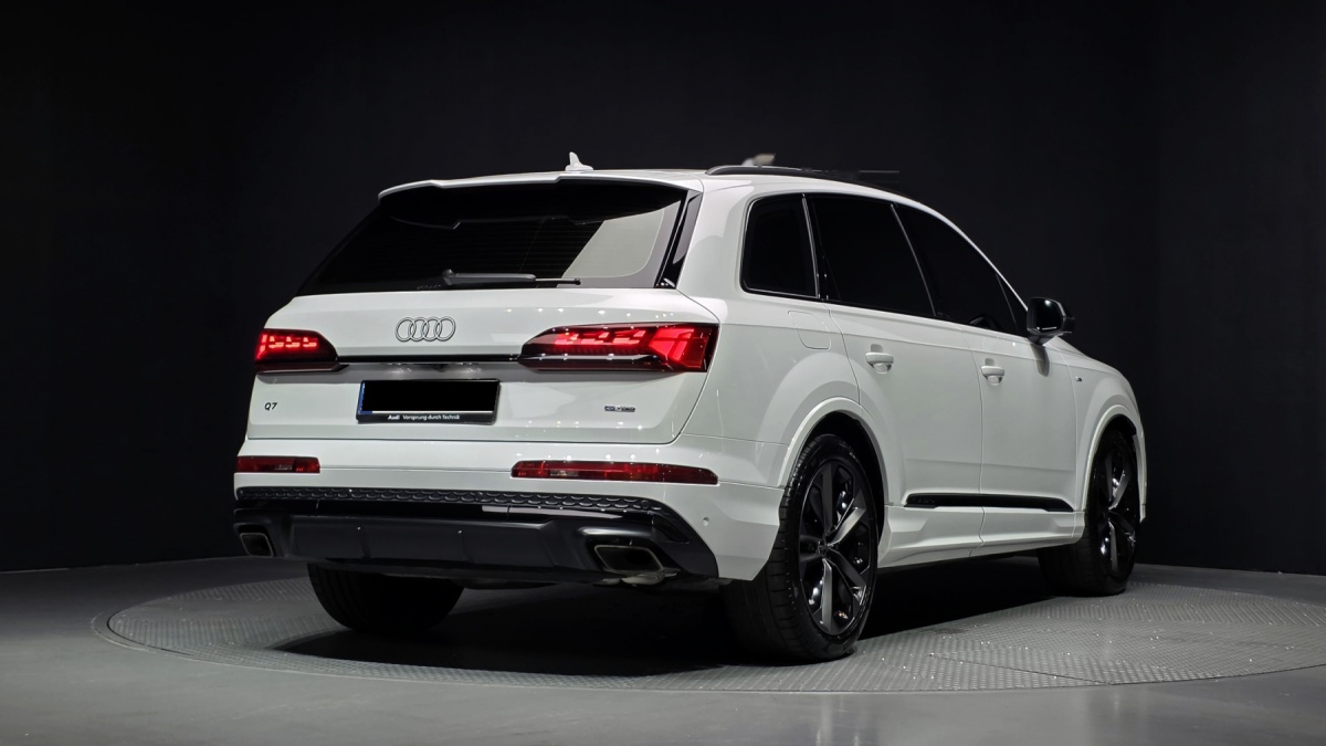 Audi Q7, 2025 — фото 2 из 12