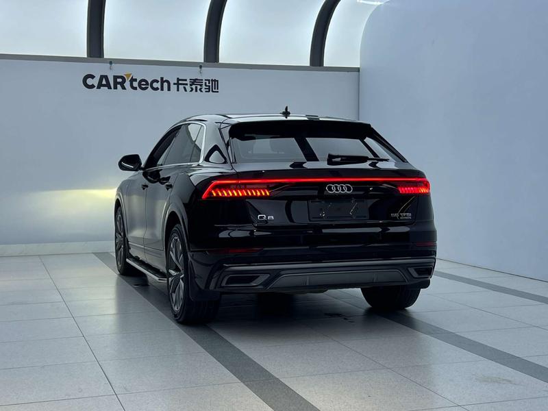 Audi Q8, 2021 — фото 3 из 8