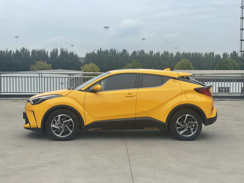 Toyota C-HR, 2022 — фото 4 из 12
