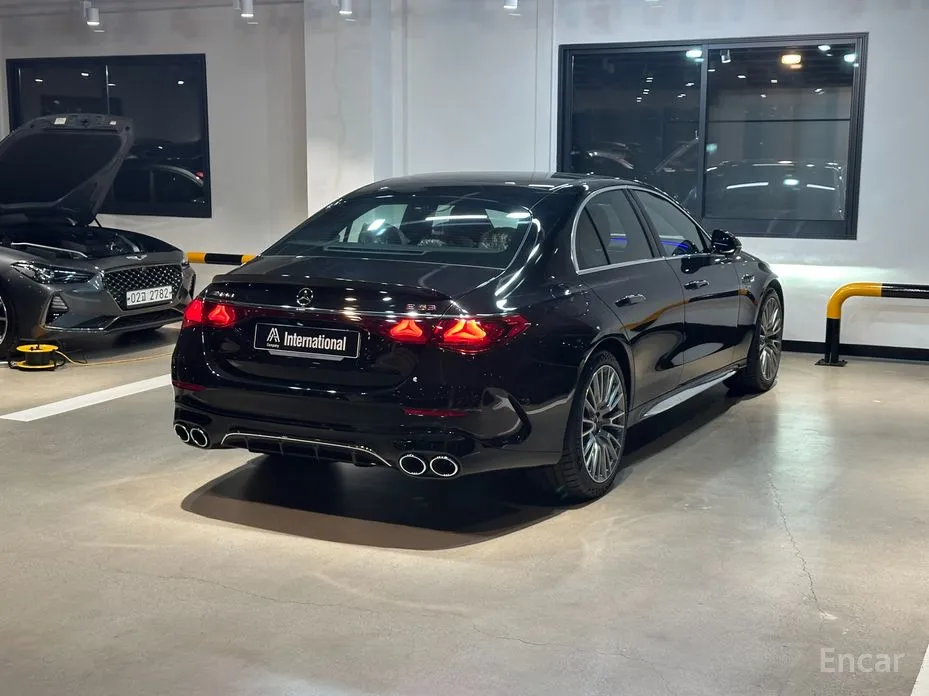 Mercedes-Benz E-Class, 2025 — фото 2 из 12