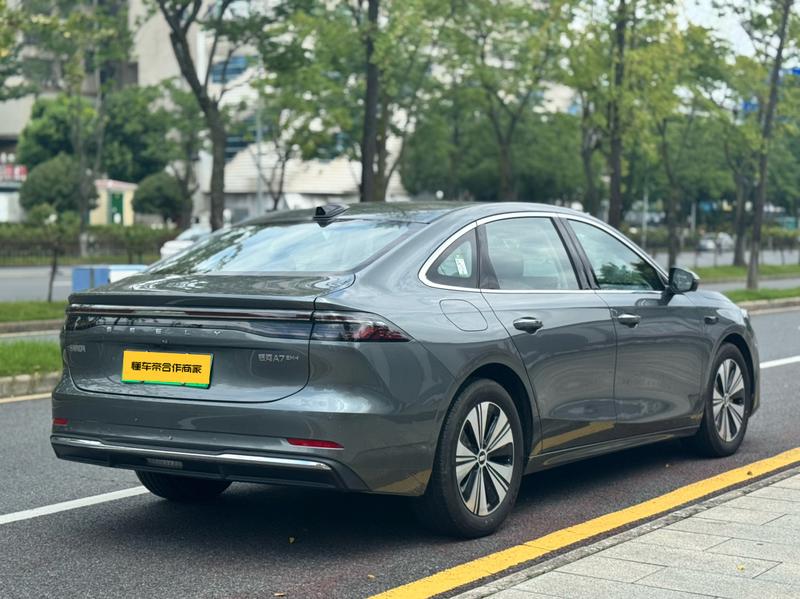 Geely Galaxy A7, 2025 — фото 6 из 10