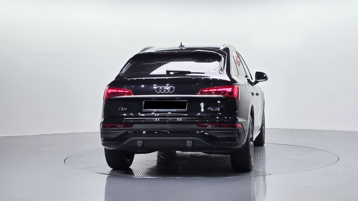 Audi Q5, 2022 — фото 4 из 12