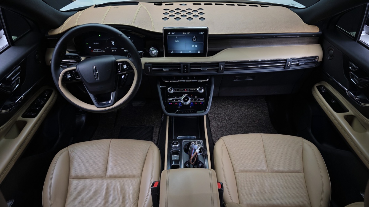 Lincoln Corsair, 2022 — фото 7 из 12