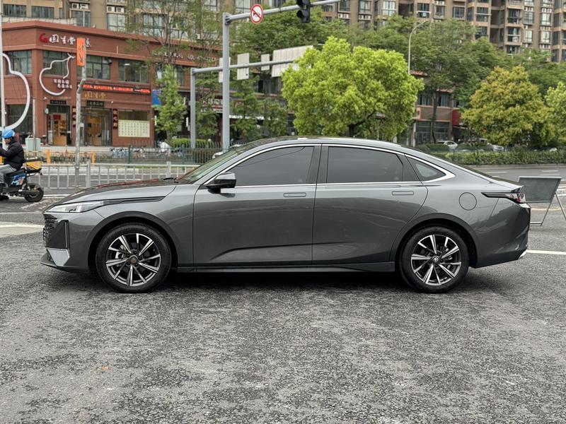 Changan Eado Plus, 2024 — фото 4 из 12