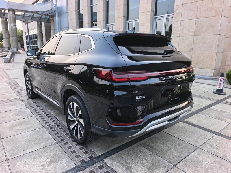 BYD Song Plus Hybrid/EV, 2023 — фото 4 из 12