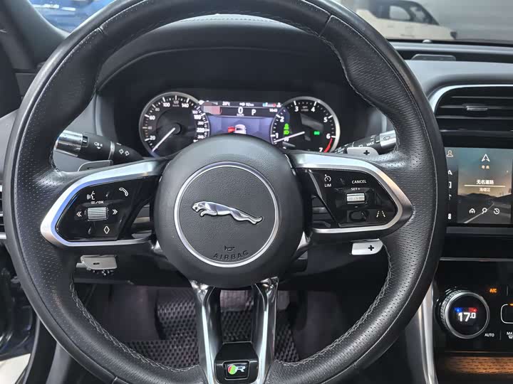 Jaguar XE L, 2023 — фото 7 из 9