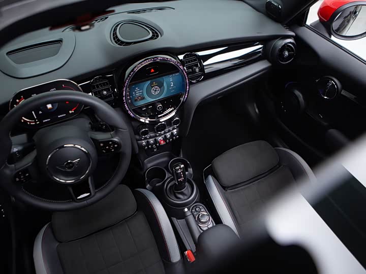 Mini Mini JCW, 2022 — фото 9 из 9