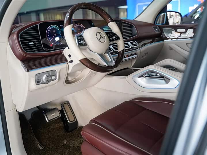 Mercedes-Benz Maybach GLS, 2022 — фото 2 из 9