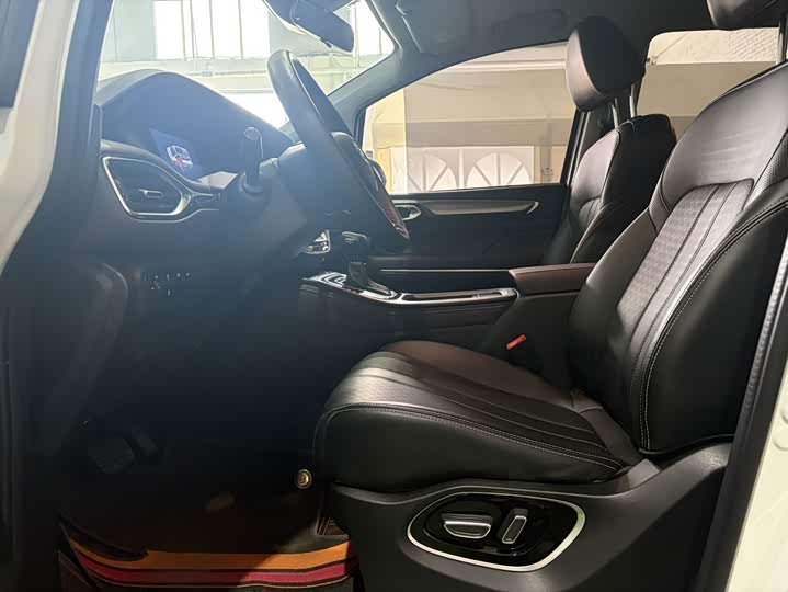 GAC Trumpchi M6, 2022 — фото 4 из 9