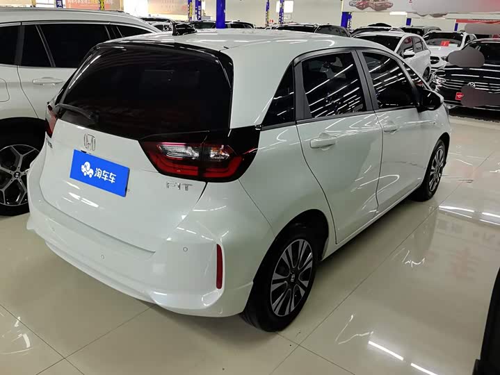 Honda Fit, 2023 — фото 3 из 9