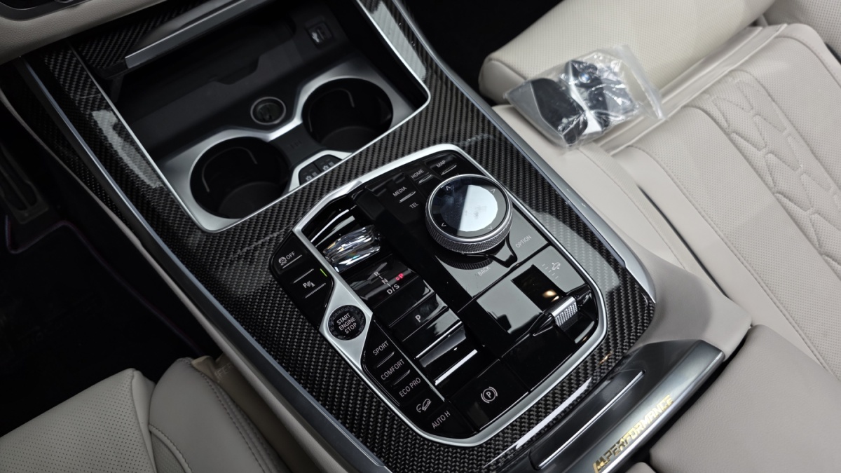 BMW X7, 2025 — фото 8 из 12
