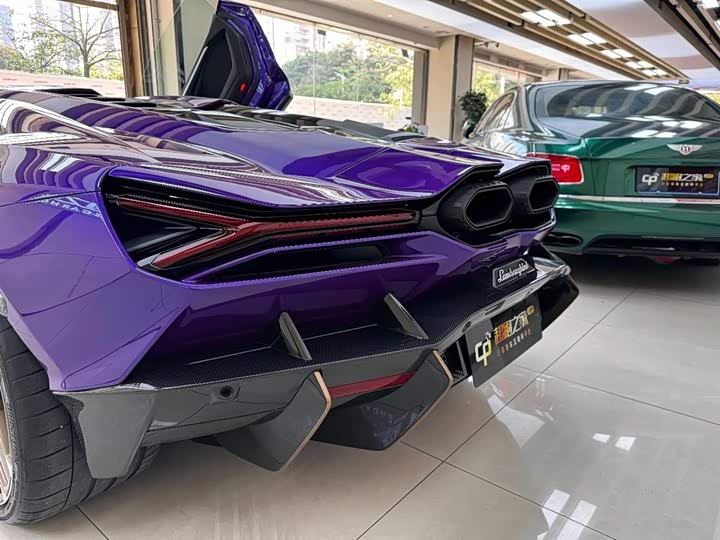 Lamborghini Revuelto, 2025 — фото 6 из 9