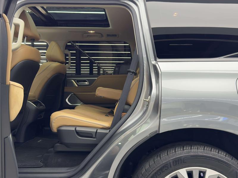 Infiniti QX80, 2025 — фото 10 из 12