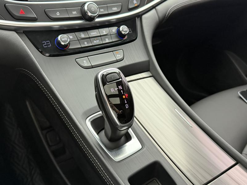 Buick LaCrosse, 2021 — фото 10 из 12