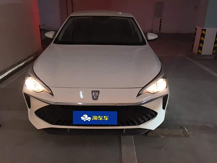 Roewe i5, 2024 — фото 2 из 9