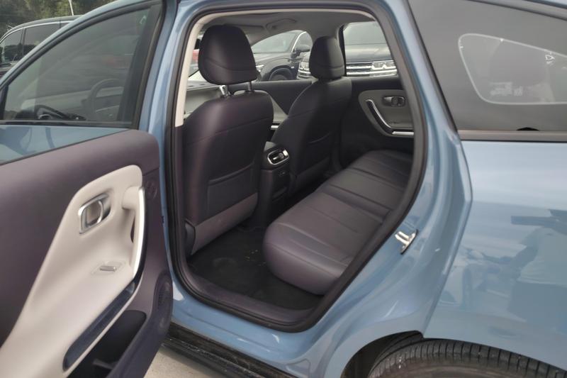 Leapmotor B01, 2025 — фото 10 из 12