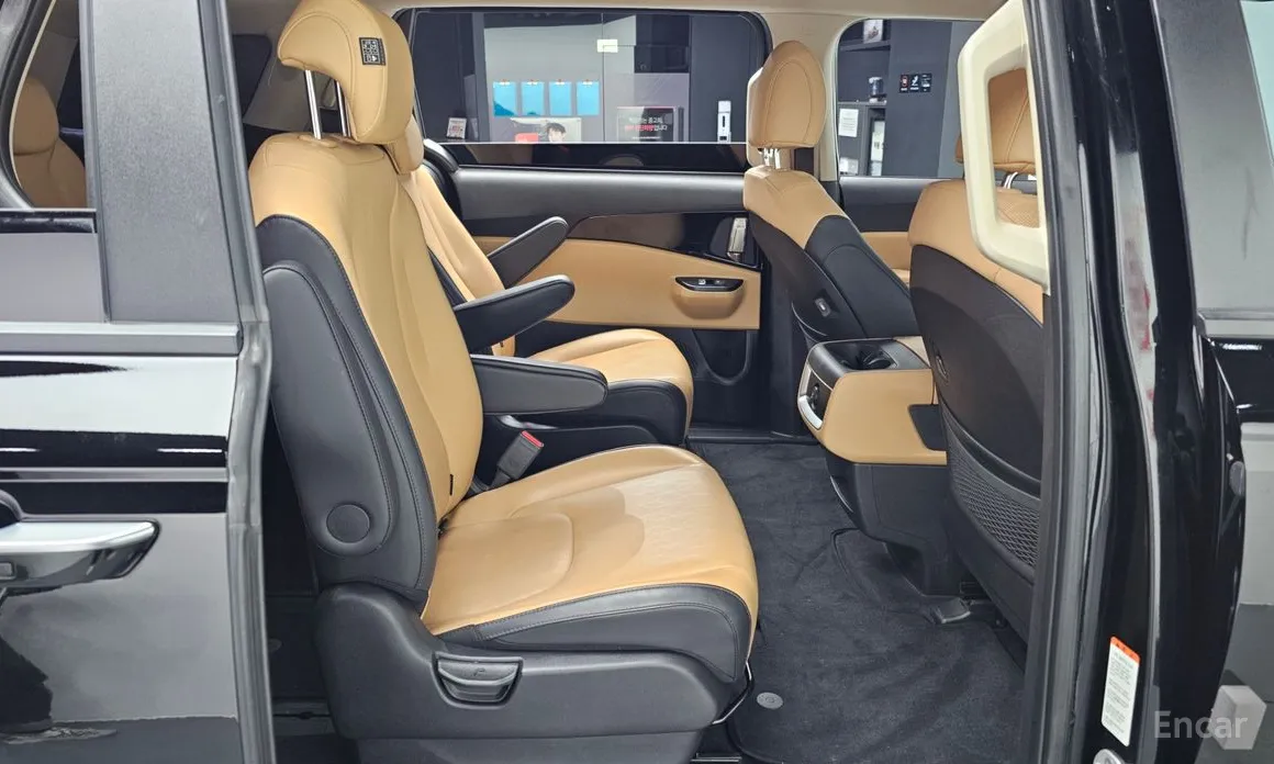 Kia Carnival, 2022 — фото 12 из 12