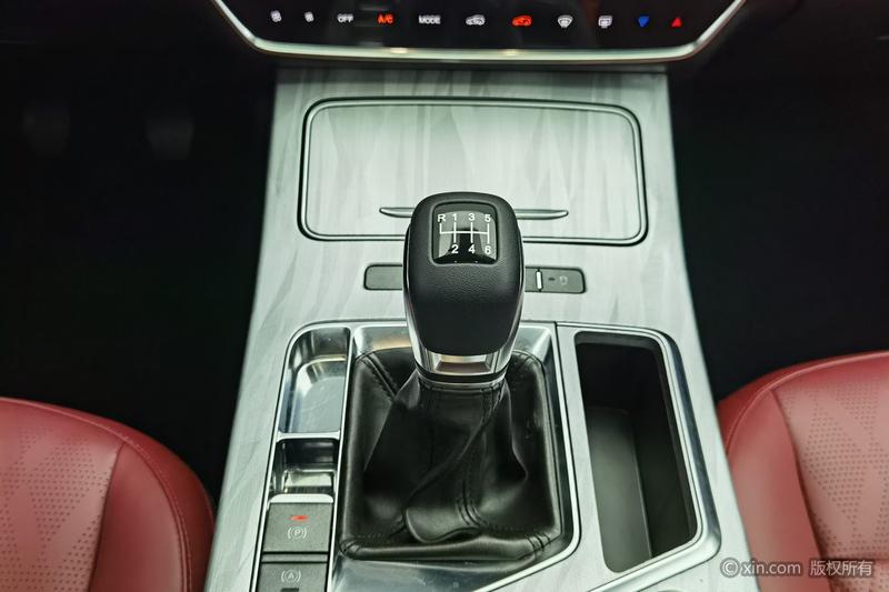 Jetour X70 Plus, 2022 — фото 10 из 12