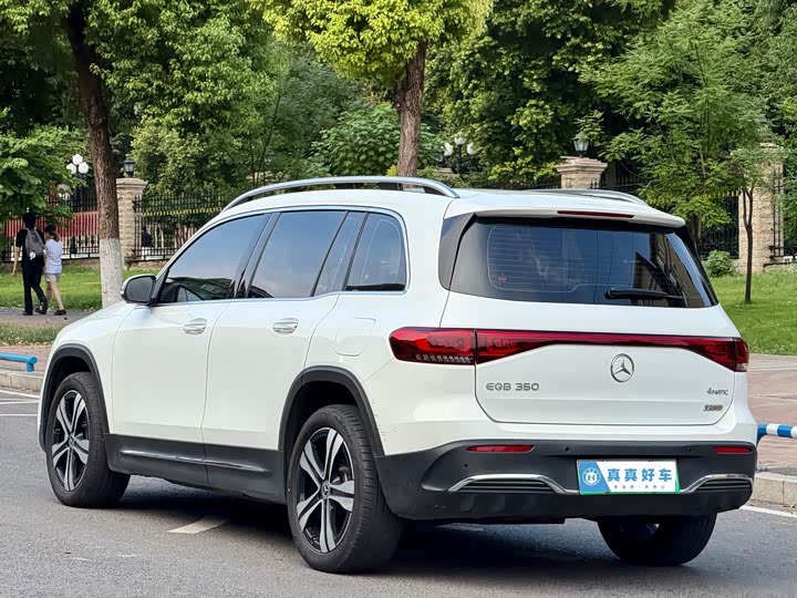 Mercedes-Benz EQB, 2023 — фото 6 из 9