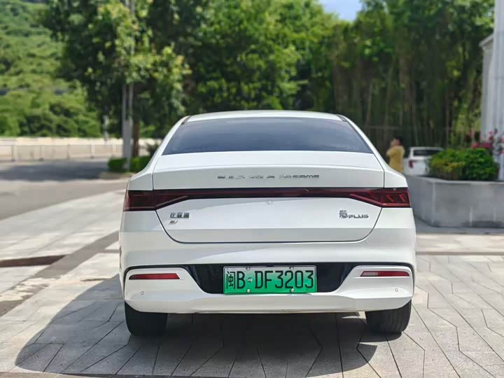 BYD Qin Plus, 2023 — фото 7 из 7