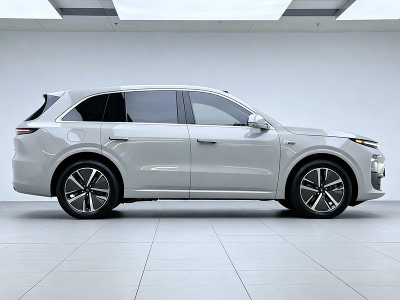 LiXiang L6, 2024 — фото 8 из 12