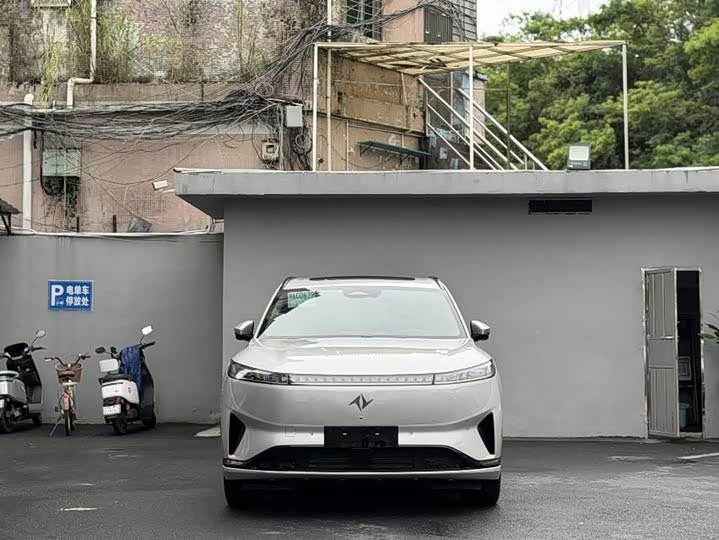 Dongfeng Yipai eπ 008, 2024 — фото 2 из 9