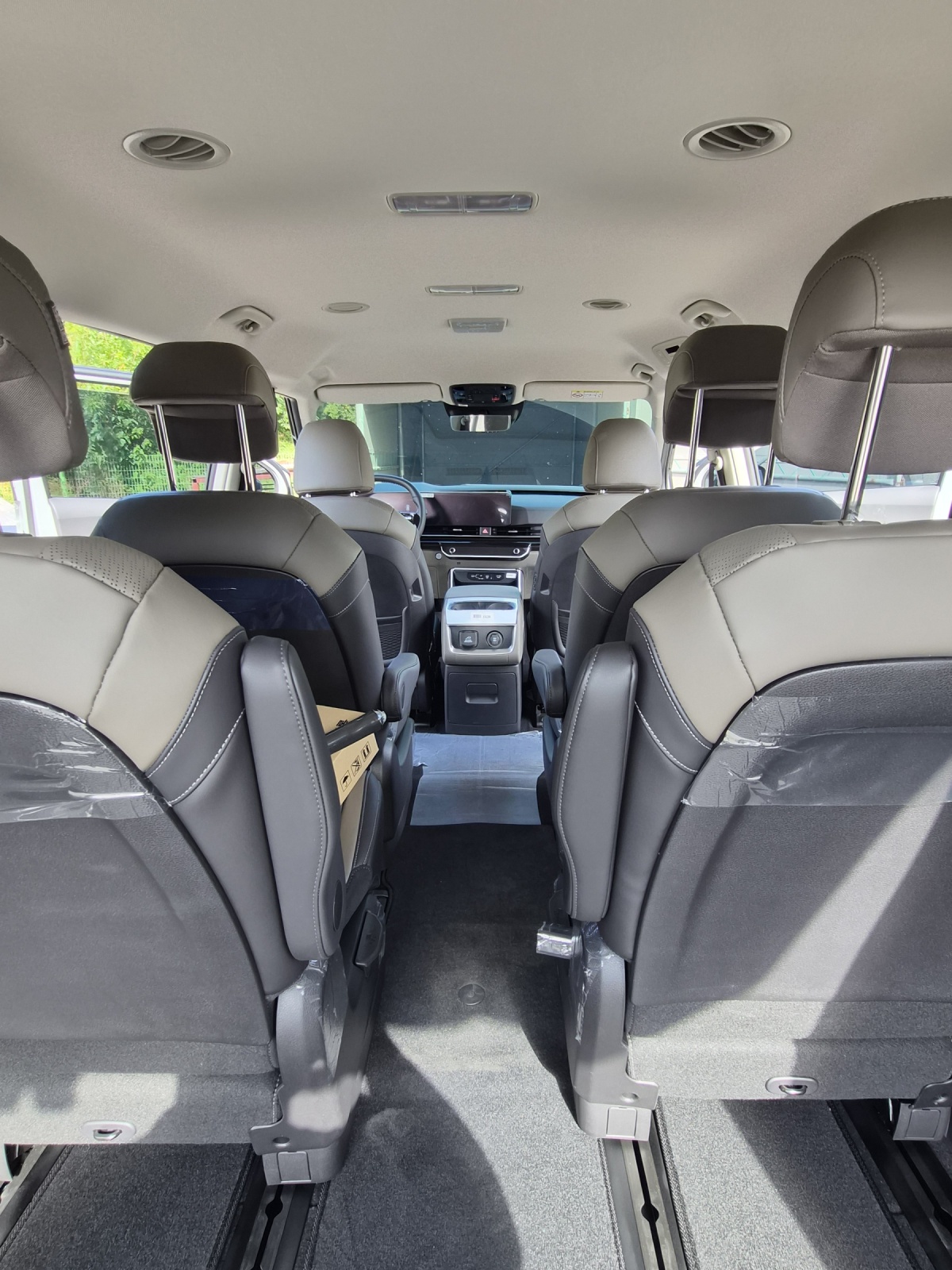 Kia Carnival, 2026 — фото 10 из 12