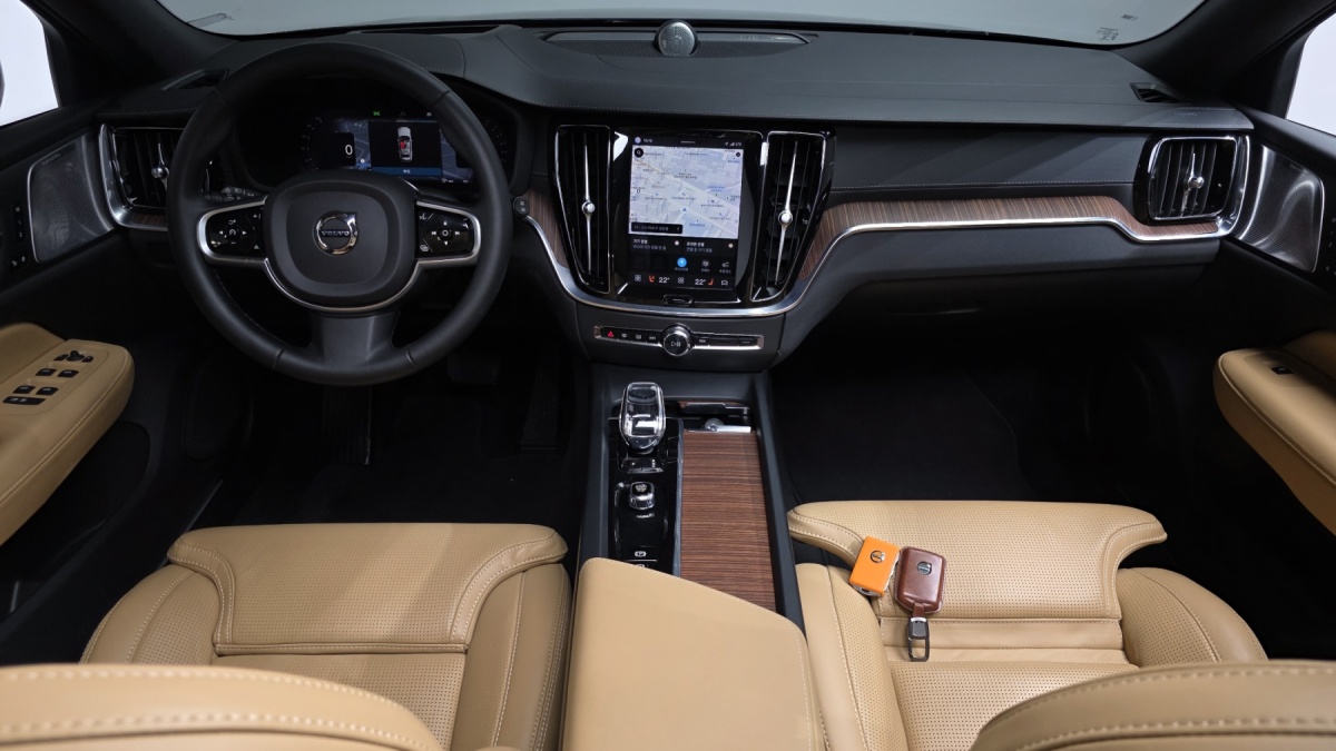 Volvo V60, 2023 — фото 7 из 12