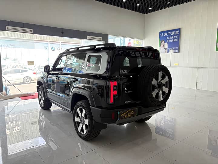 BAIC Beijing BJ40 Hybrid, 2025 — фото 5 из 9
