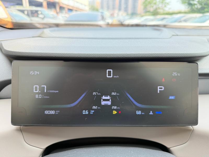 Geely Atlas L, 2025 — фото 6 из 10