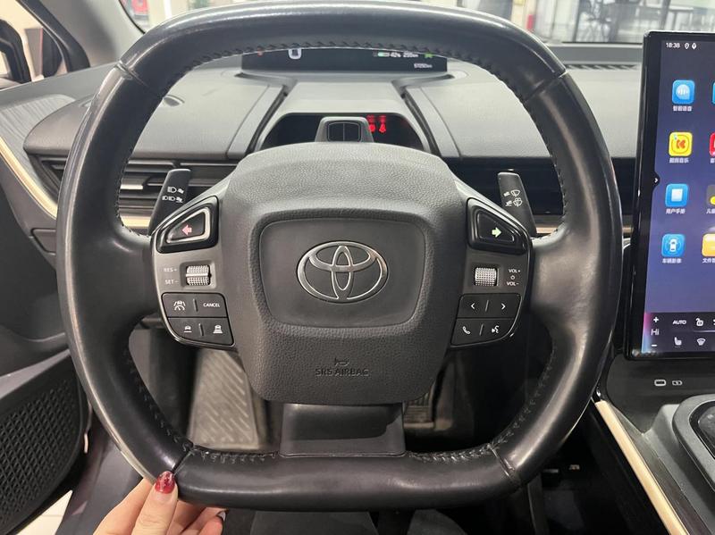 Toyota bZ3, 2023 — фото 8 из 11