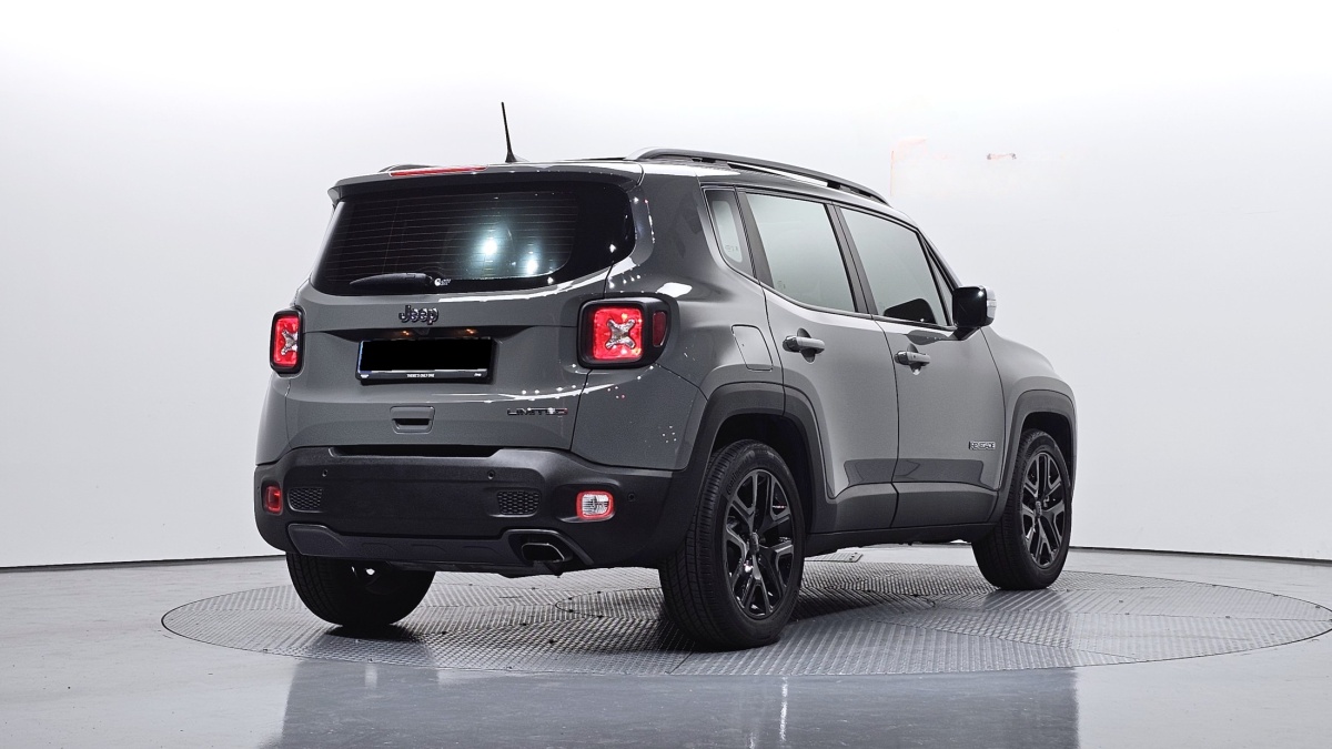 Jeep Renegade, 2022 — фото 2 из 12