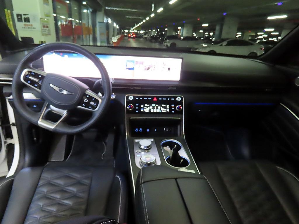 Genesis GV80, 2024 — фото 9 из 12