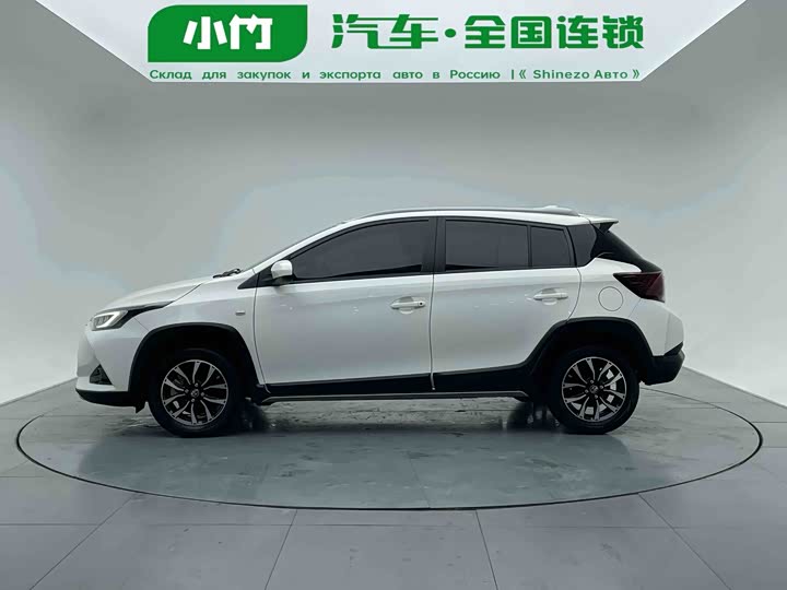 Toyota Yaris L Hatchback, 2022 — фото 3 из 9