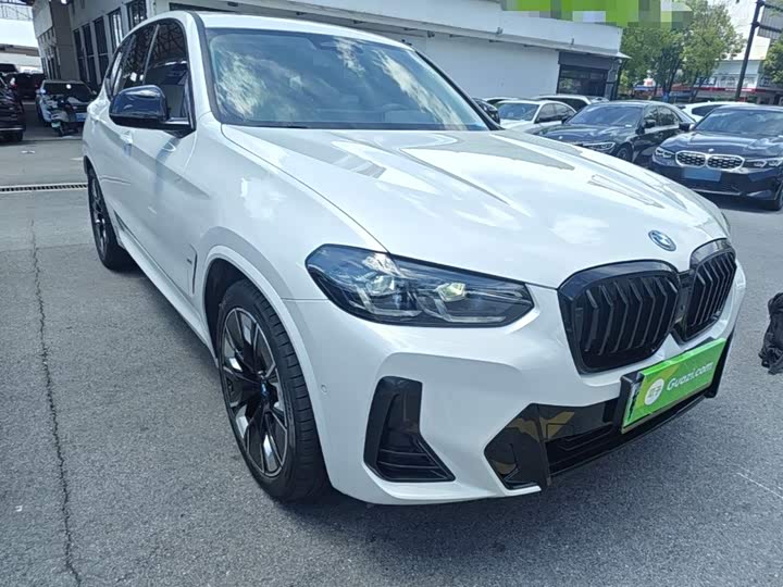BMW iX3, 2022 — фото 4 из 9