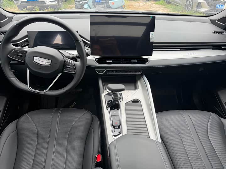 Geely Preface, 2024 — фото 9 из 9