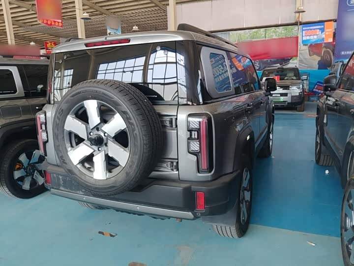 BAIC Beijing BJ40 Hybrid, 2025 — фото 7 из 9