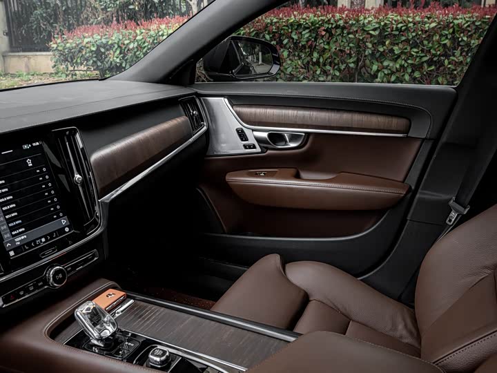 Volvo S90, 2023 — фото 7 из 9