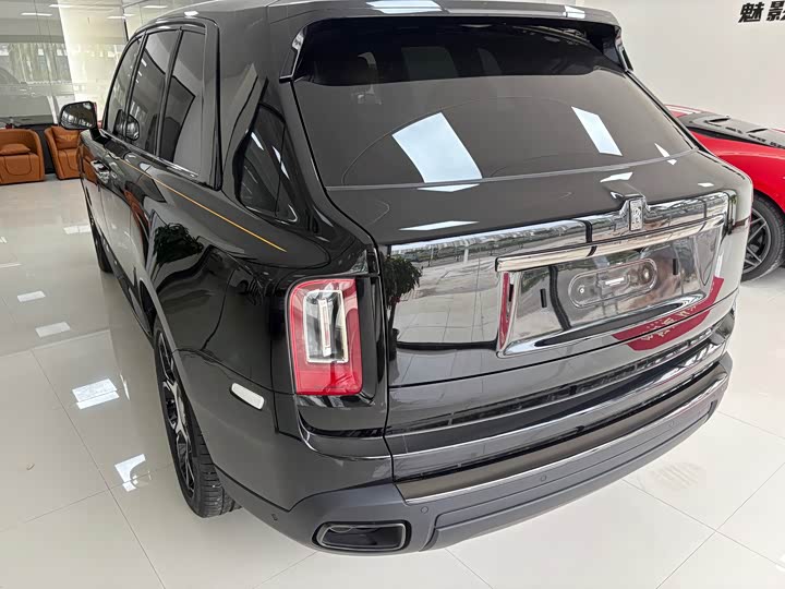 Rolls-Royce Cullinan, 2025 — фото 7 из 7