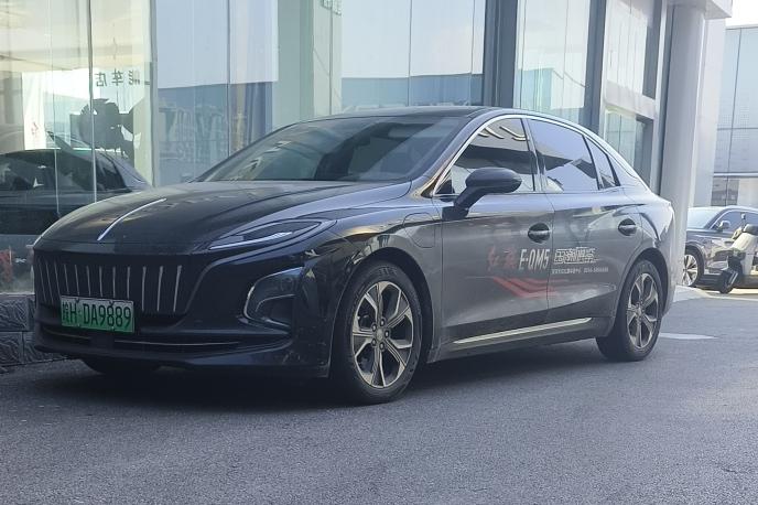 Hongqi E-QM5, 2023 — купить в Твери под ключ