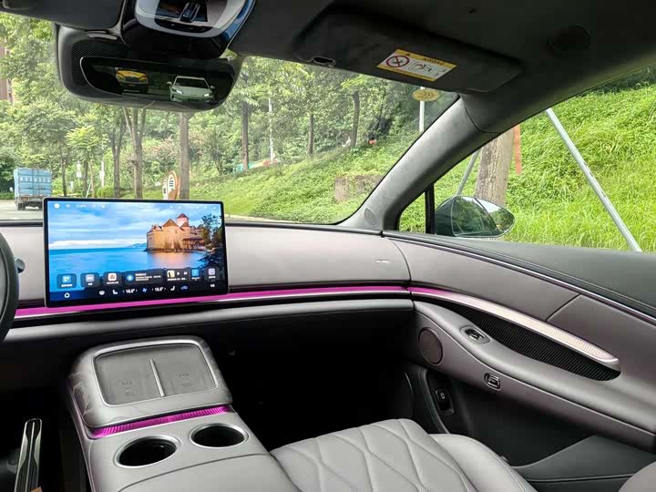 GAC Hyptec A8, 2025 — фото 7 из 9