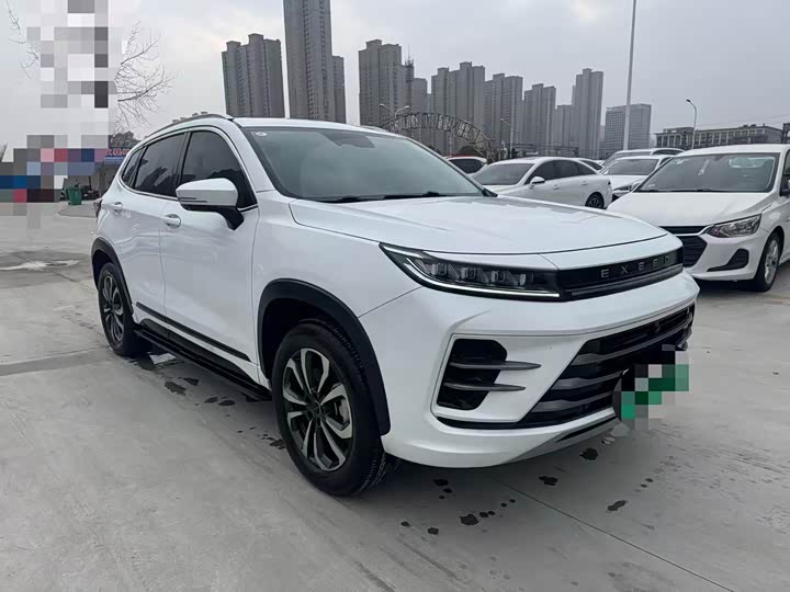 Exeed LX C-DM Hybrid, 2022 — фото 3 из 9
