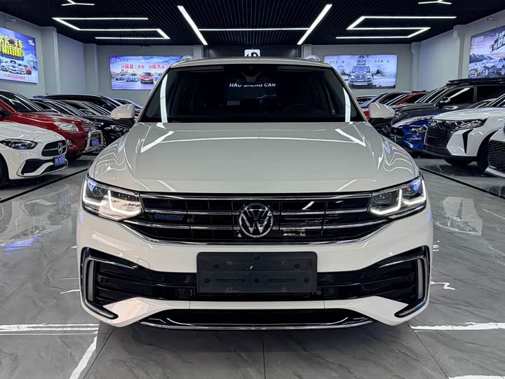 Volkswagen Tiguan L Hybrid, 2021 — фото 2 из 9